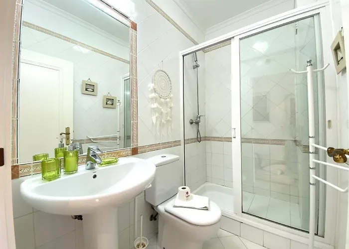 Апартаменты 6 With Pool By Homing